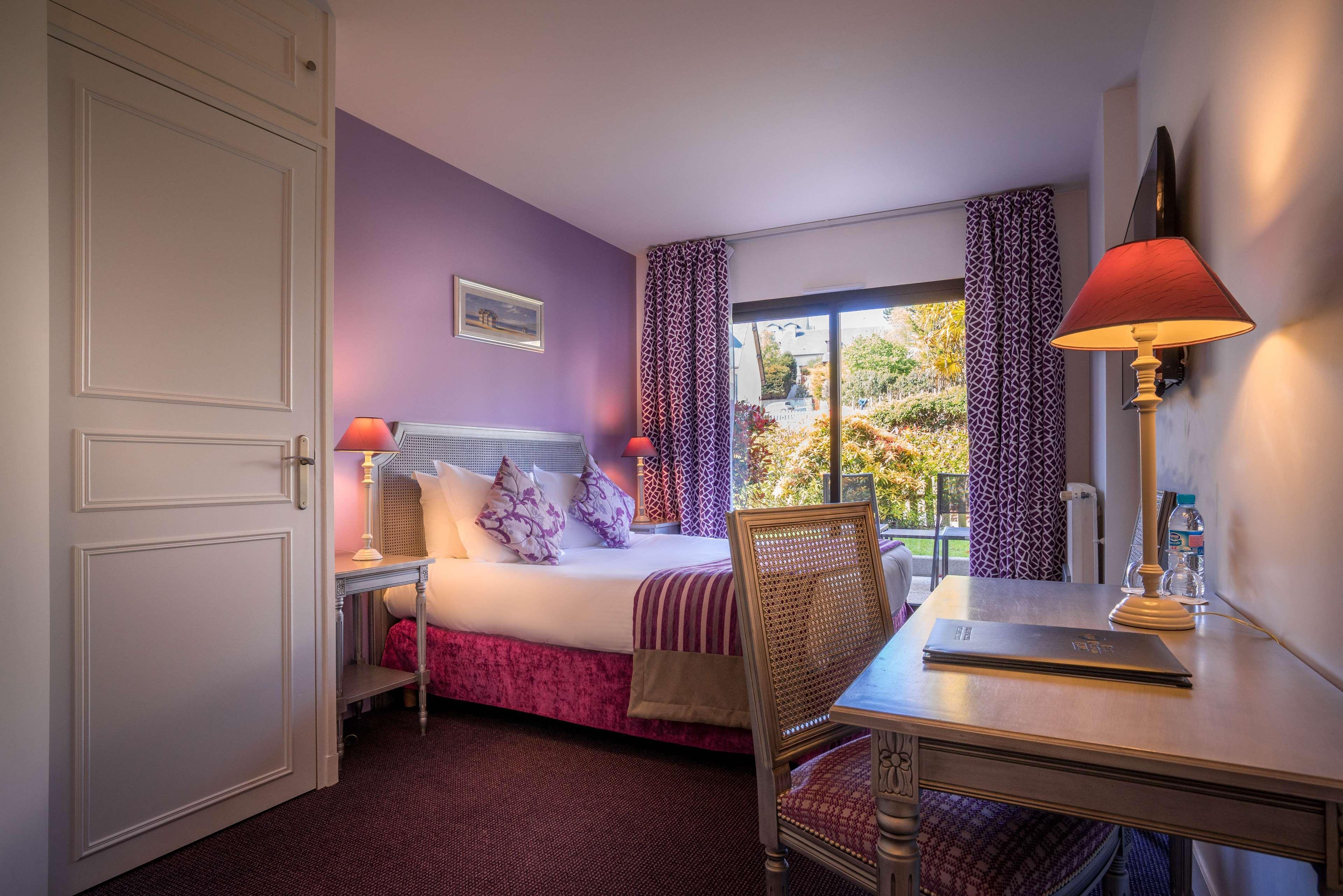 Best Western Plus Hostellerie Du Vallon Trouville-sur-Mer Exterior photo