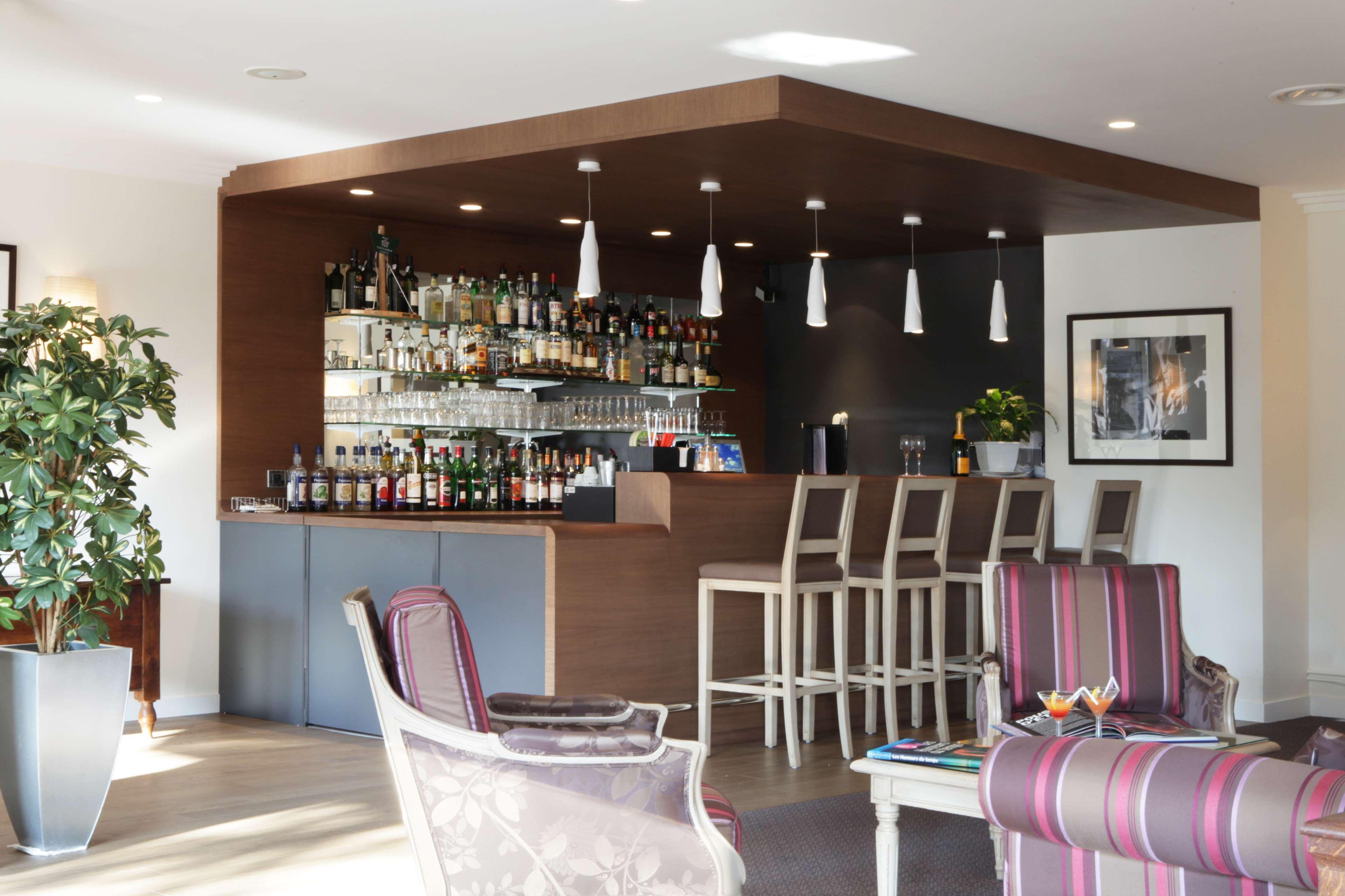 Best Western Plus Hostellerie Du Vallon Trouville-sur-Mer Exterior photo