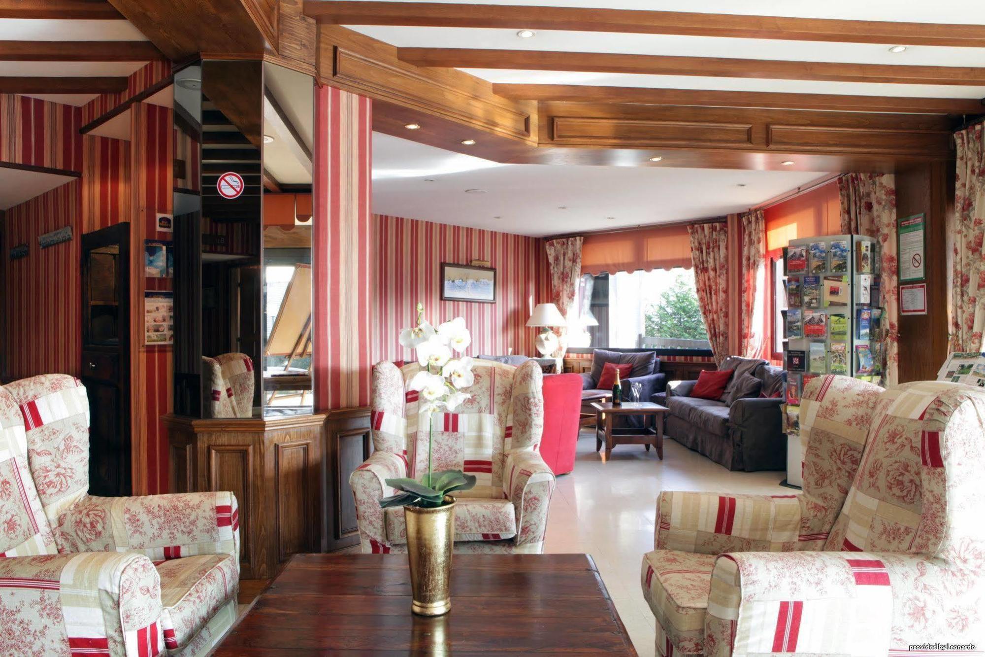 Best Western Plus Hostellerie Du Vallon Trouville-sur-Mer Exterior photo